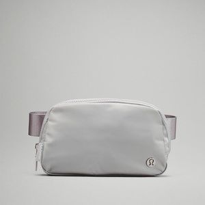 Everywhere Belt Bag - SILVER DROP